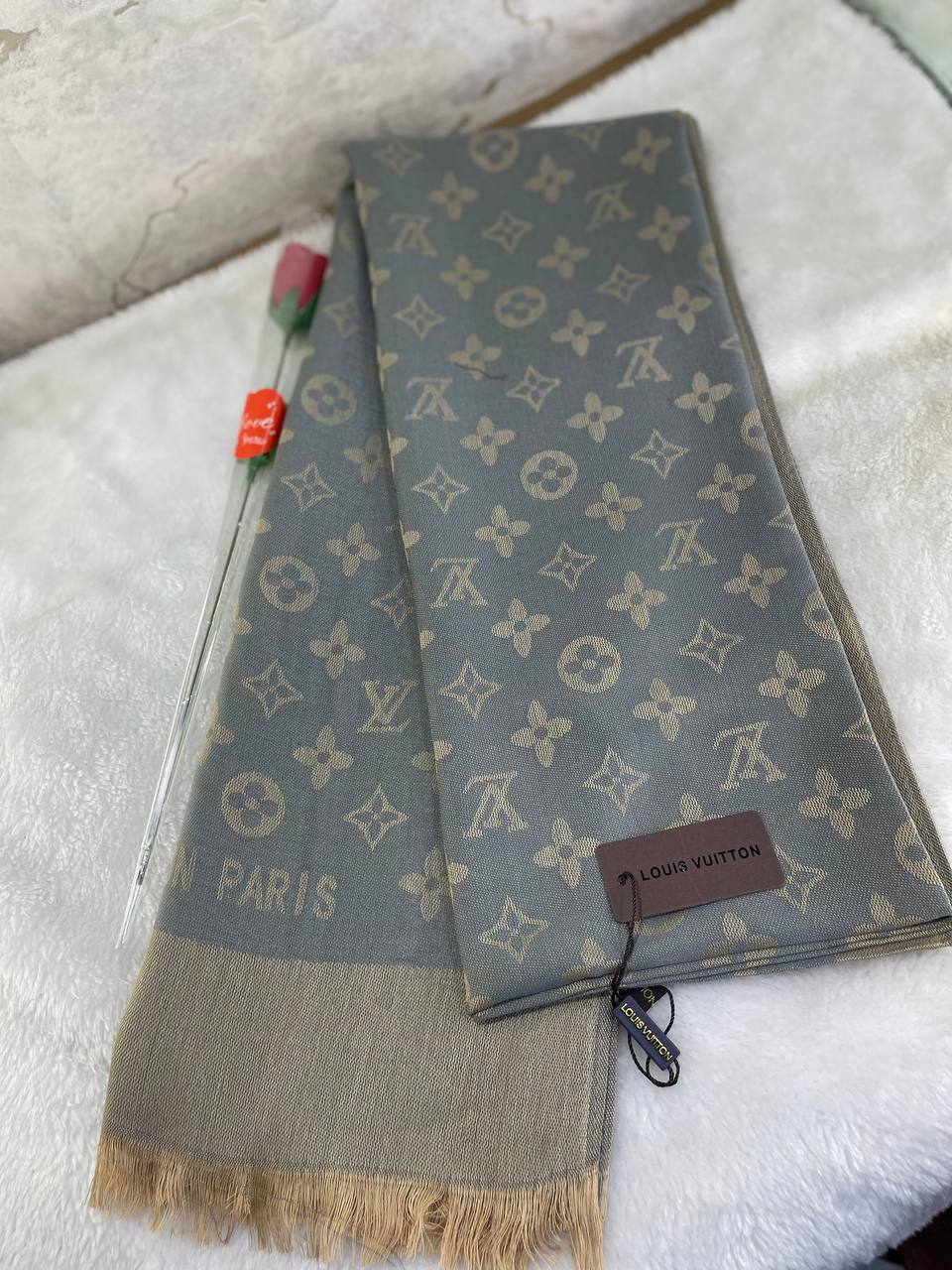 Châle Louis Vuitton