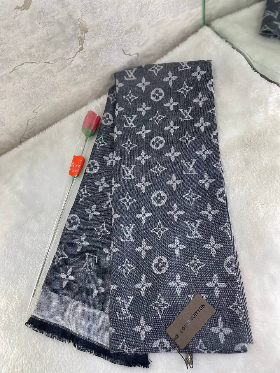 Châle Louis Vuitton